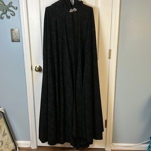 FULL LENGTH CAPE Black Burnout Velvet with Green-lined Hood